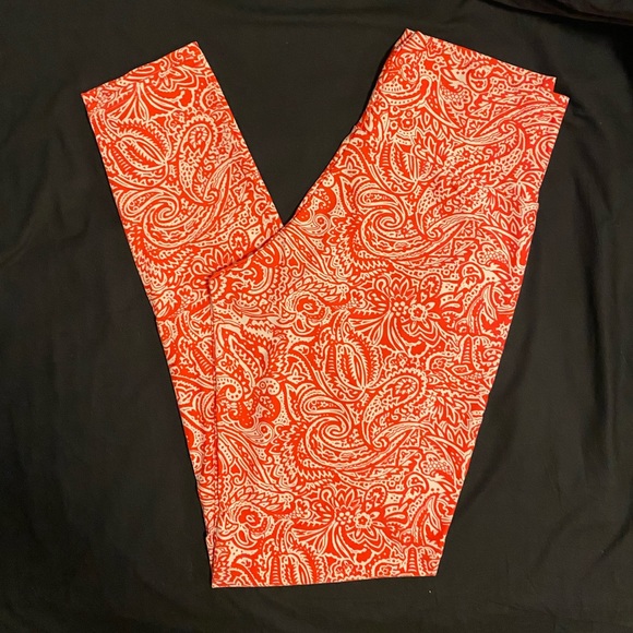 Coquetry Clothing - Size L Leggings - Picture 2 of 3